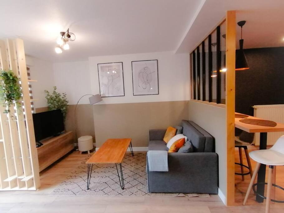 Apartament L'Elegant Avec Garage, Proche Axone, Stellantis Audincourt Zewnętrze zdjęcie